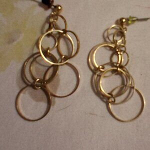 RETRO TWIRL EARRINGSfinal price no more discounts pls struggling mama
